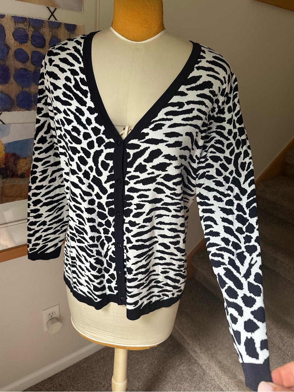 Black & White Animal Print V-Neck Cardigan Sweater